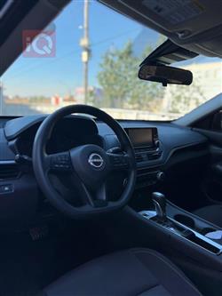 نيسان ألتيما